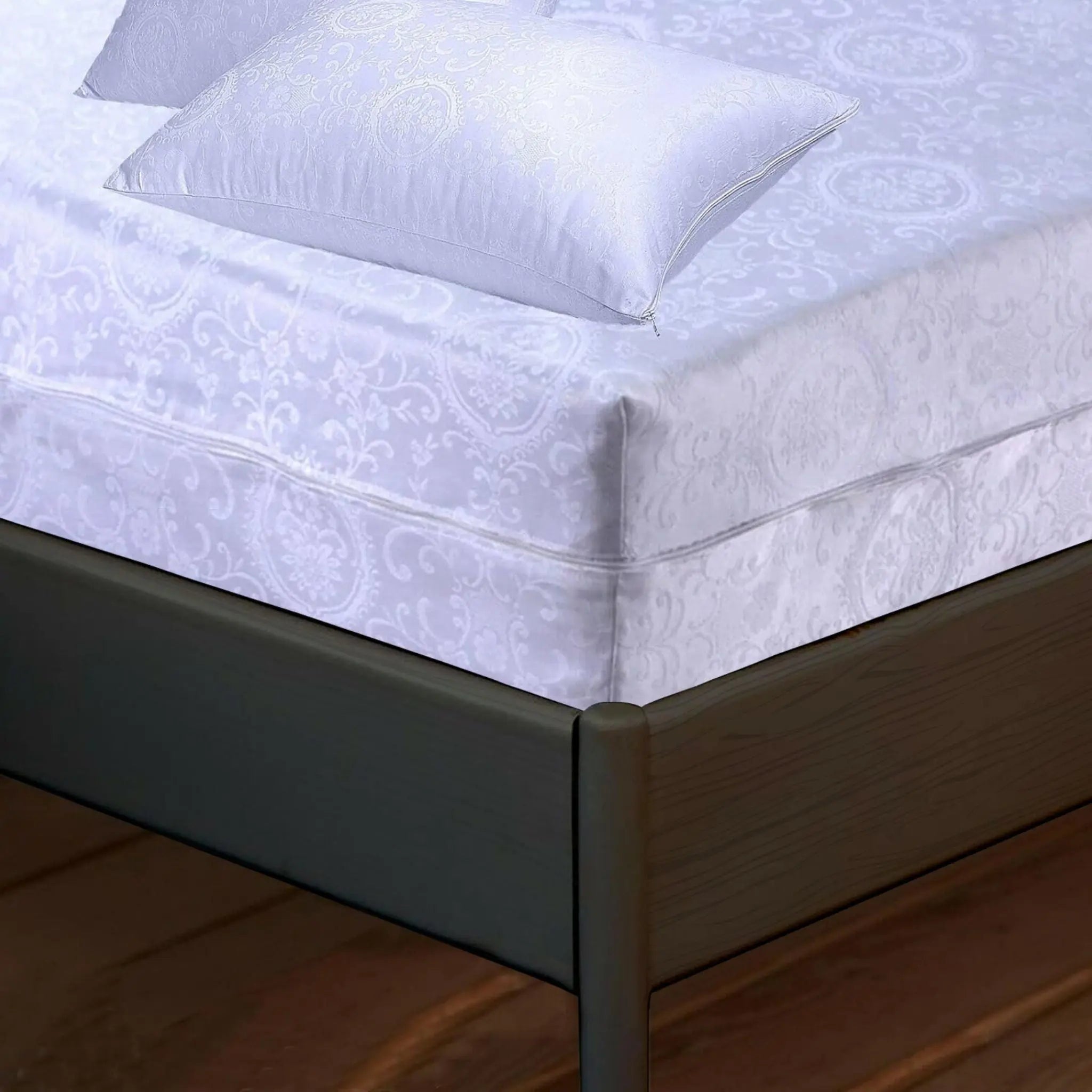 White Floral Jacquard Mattress Protector, Full Zipper Closure Cover, 360° Fully Fitted Encasement, Anti Allergy, Breathable, Anti Bed Bug & Dust Mite, Easy Care, Machine Washable (Super King) - Beach Stone