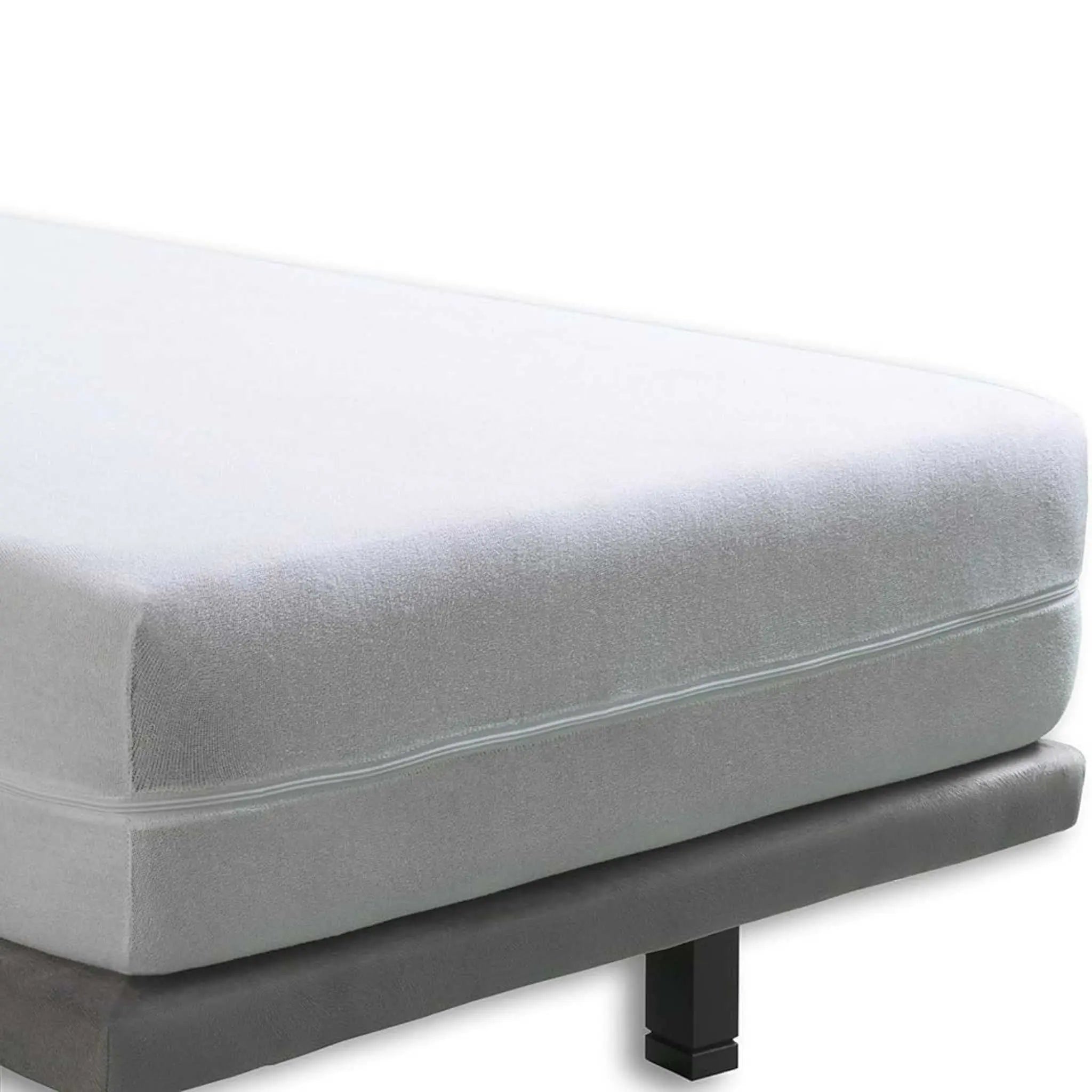 Waterproof Polyester Zipped Mattress Protector