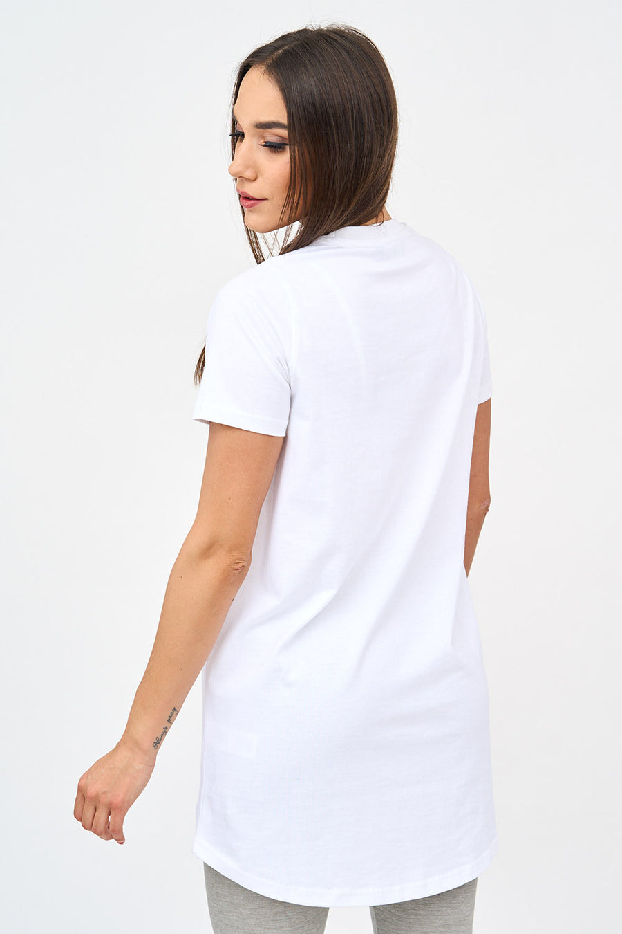 Short-Sleeved Curved Hem Womens T Shirt in White